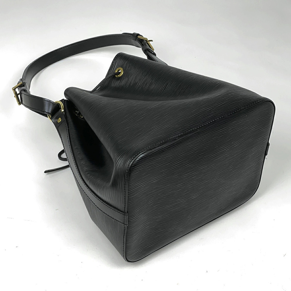 Louis Vuitton Noir Hobo Leather Black Drawstring Epi One Bag Shoulder